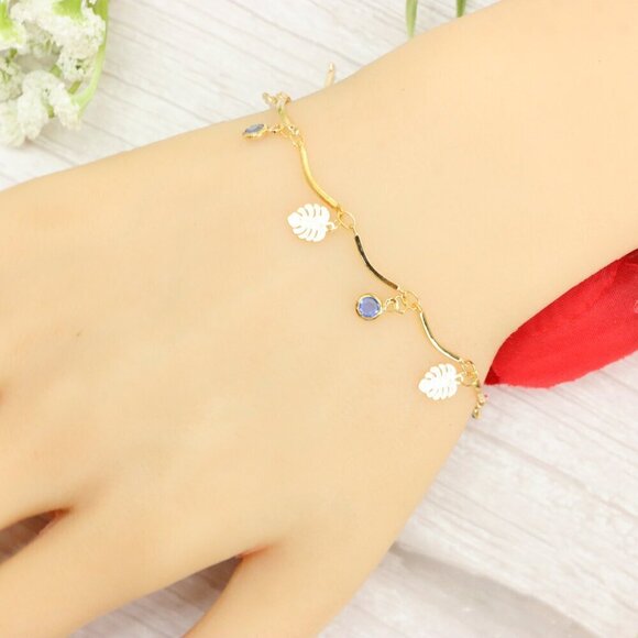 "Trendy Handmade Bracelet – A Thoughtful Gift for Girls & Women | UNVRC1011 - Picture 7 of 10